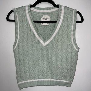 NWOT Abercrombie sweater vest | Business casual